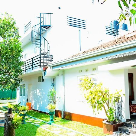 Mama Beach Villa Negombo Eksteriør bilde