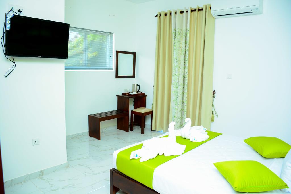 Mama Beach Villa Negombo Eksteriør bilde